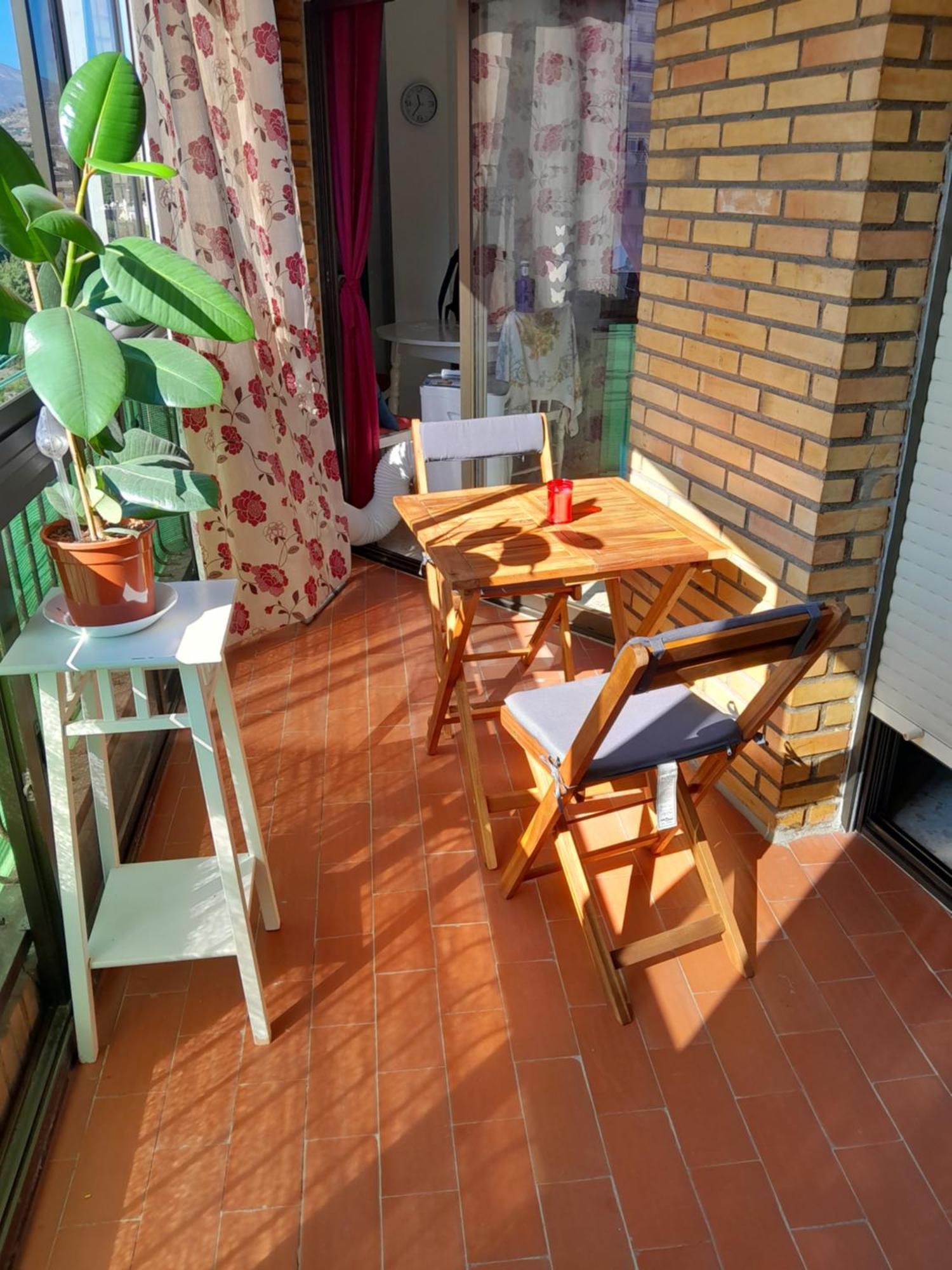 Room In Shared Apartment With Parking Almuñécar Exteriér fotografie
